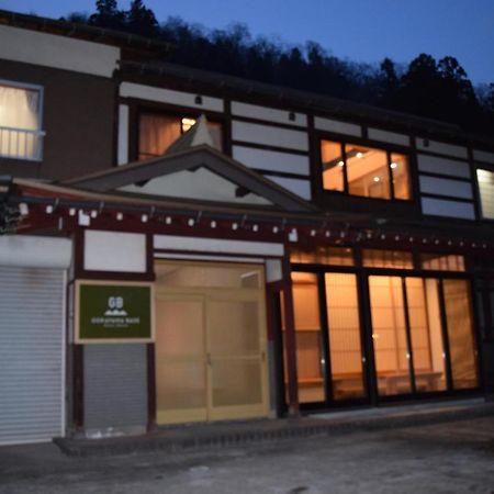 Gokayama Base Hotell Nanto Exteriör bild